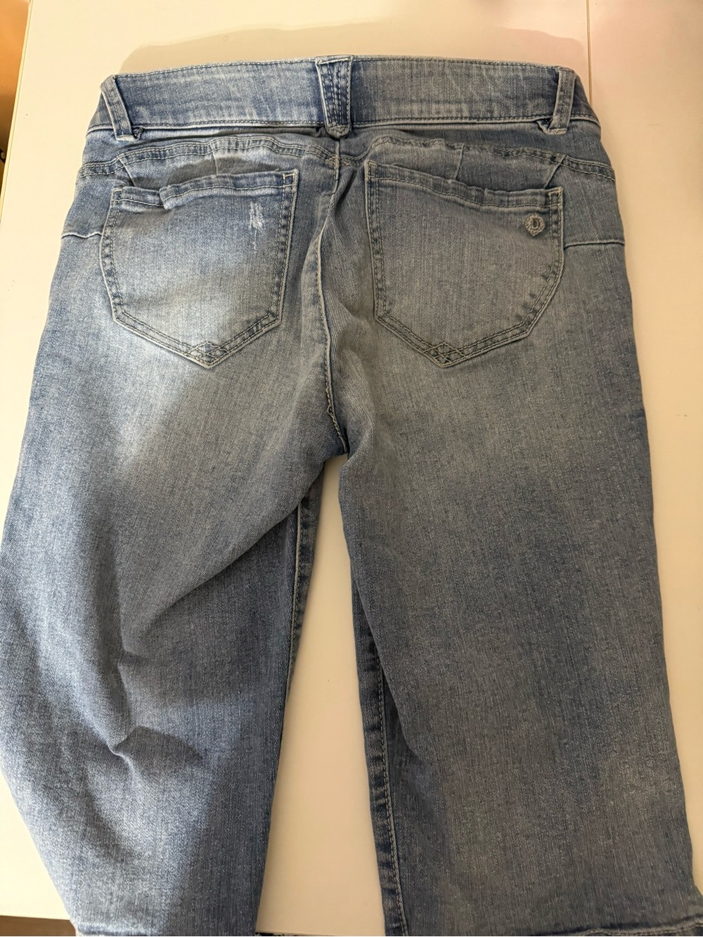 Democracy Light Blue Boyfriend Bermuda Jeans - Picture 5 of 6
